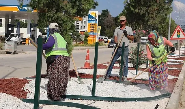 Yaya güvenliği için orta refüjlere demir çit