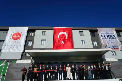 Diyanet İşleri Başkanı Arpaguş'tan Erzurum Vurgusu: Hafız Olmayan Var Mı Diye Sorulurmuş
