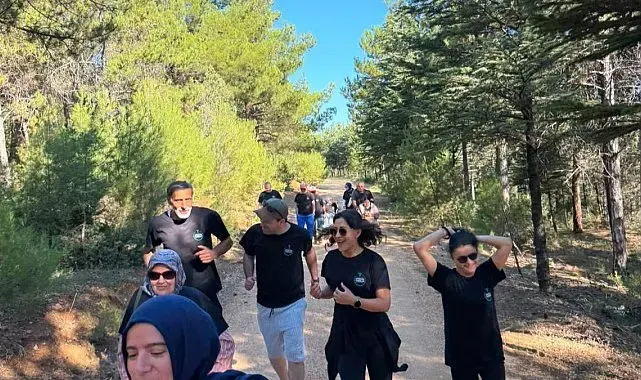Özel bireyler için farkındalık yürüyüşü