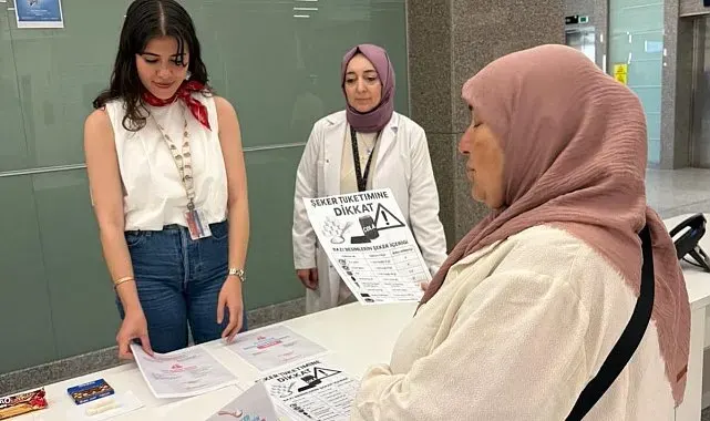 Kütahya Şehir Hastanesi'nden şeker tüketimine karşı farkındalık etkinliği