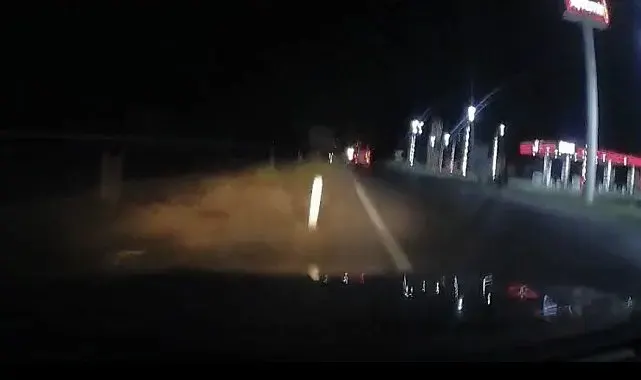 Direksiyon başında uyuyan sürücü yoldan çıktı, facia kıl payı atlatıldı