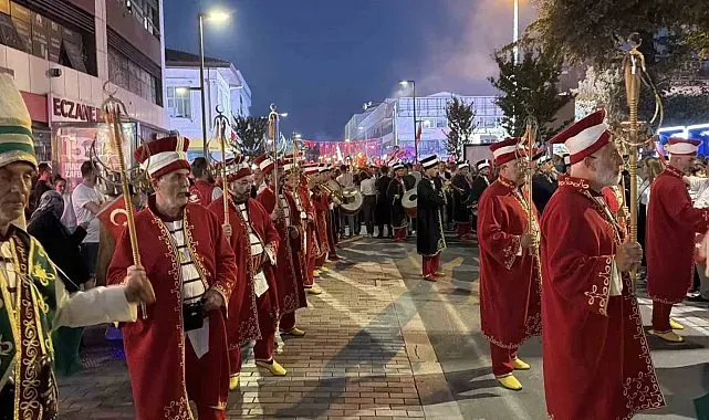 Düzce'de binler, 15 Temmuz'un 10. yılında meydanları doldurdu