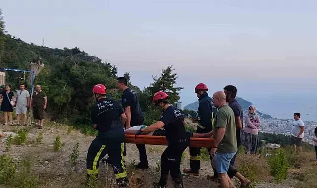 Alanya'da uçuruma yuvarlanan ATV sürücüsünü itfaiye ekipleri kurtardı