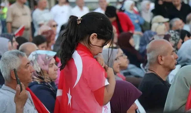 Sakaryalılar, hain darbe girişiminin 10. yılında yeniden tek yürek oldu
