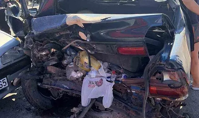 Ayvalık'ta feci kaza: 6 yaralı