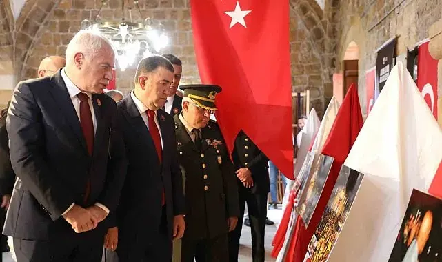 Bayburt'ta 15 Temmuz konulu fotoğraf sergisi açıldı