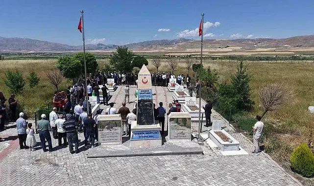 Edebük Şehitliği'nde 15 Temmuz anması