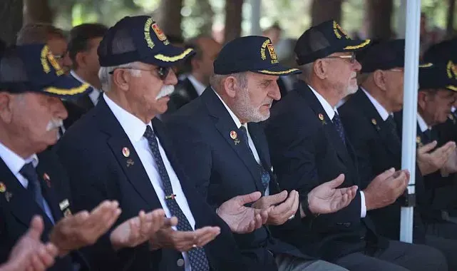 Konya'da 15 Temmuz etkinliklerinde Şehitlik ziyaret edildi