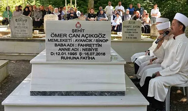 Ayancıklı 15 Temmuz şehidi kabri başında anıldı