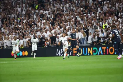 Beşiktaş - Marsilya UEFA Avrupa Ligi Maçının İlk Yarısı 1-1 Eşitlikle Sona Erdi