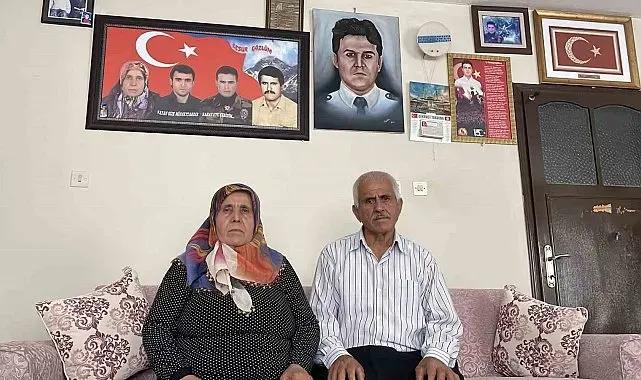 15 Temmuz şehidinin annesi: "Benim kuzum bir gitti, bin tane kardeş bıraktı bana"