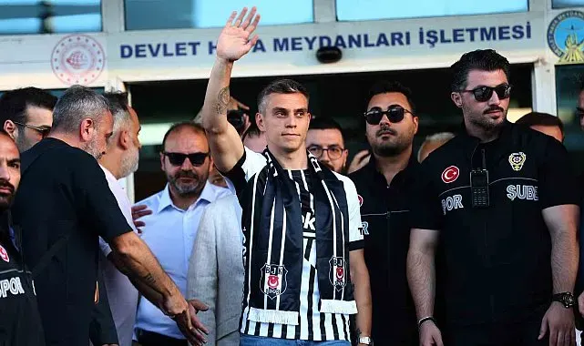 Leandro Trossard, Beşiktaş için İstanbul'a geldi