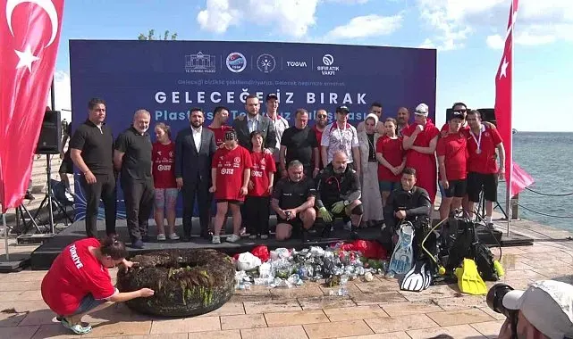 Üsküdar'da dalgıçlar ve özel sporcular deniz temizliği için buluştu