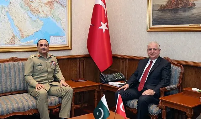 Bakan Güler, Pakistan Savunma Kuvvetleri Komutanı Mareşal Munir'i kabul etti