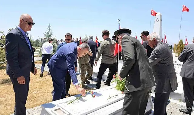 Ağrı'da 15 Temmuz'un 10. yılında şehitlik ziyareti ve gazi ailesine anlamlı buluşma