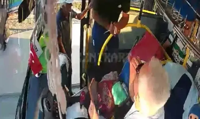 Kocaeli'de otobüs şoförünün zor anları kamerada: Böyle küfür ve tehdit etti