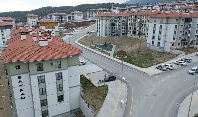 Baykar sakinlerinden Haluk Levent'e sitem: "Devletimiz varken onlar hiçbir şey değil"