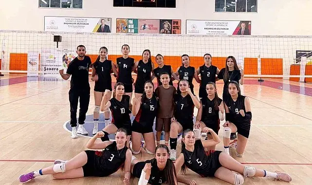 Elazığ voleybol takımı yarı finalde