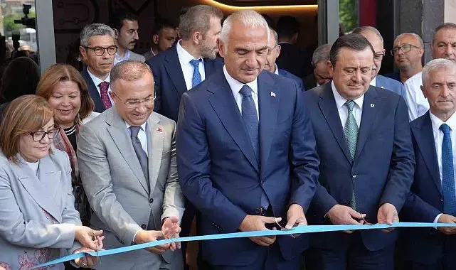 Bakan Ersoy, Gaziantep Dijital Sanat Müzesi'nin açılışını yaptı