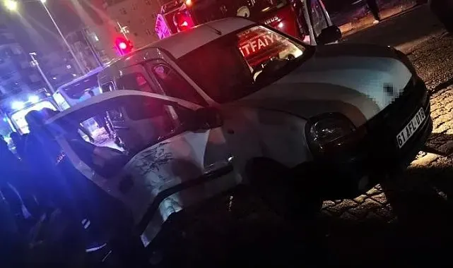 Samsun'da hafif ticari araç ile motosiklet çarpıştı: 5 yaralı