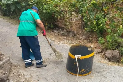 Efeler Belediyesi Eğrikavak Mahallesi'nde Kapsamlı Temizlik Çalışması Gerçekleştirdi