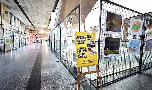 Uluslararası Karikatür Sergisi otogarda sanatseverlerle buluştu