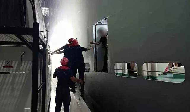 Araştırma gemisinde yaralanan vatandaşa tıbbi tahliye