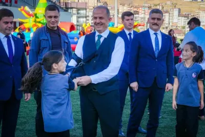 Hakkâri'de 3. Çocuk Oyun Şenliği Coşkuyla Düzenlendi