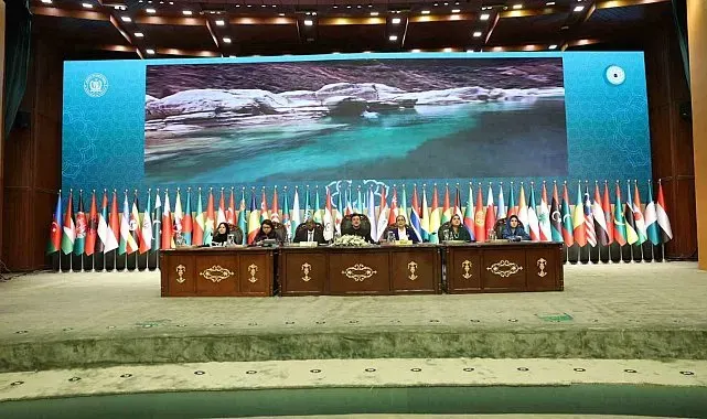 Bakan Göktaş, İİT 9. Kadından Sorumlu Bakanlar Konferansı'nda konuştu