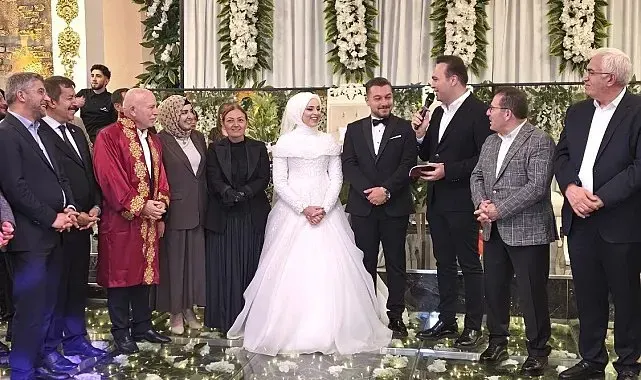 Sıla Kınalı ile Mehmet Akif Dorman dünyaevine girdi