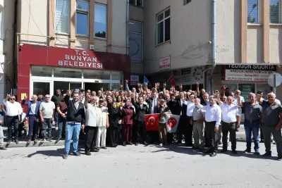MHP'li Baki Ersoy'dan Bünyan Çıkarması: Esnaf ve Vatandaşla Buluştu