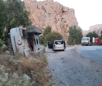 Malatya Darende'de İş Makinesi Devrildi: Maddi Hasar Oluştu
