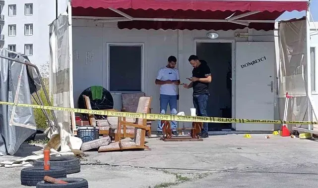 Afyonkarahisar'da minibüs durağına silahlı saldırı: 1 ölü, 1 yaralı