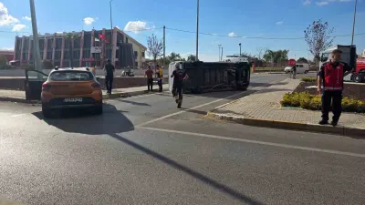 Ümraniyespor’un Teknik Aracı Bandırma’da Kaza Yaptı: 1 Yaralı