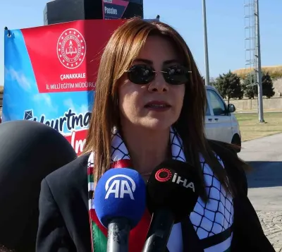 Çanakkale’de Filistinli Çocuklar İçin Gökyüzüne Uçurtma Bırakıldı