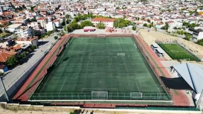 Denizli'de Kınıklı ve İlbade Spor Tesisleri FIFA Standartlarında Yenilendi