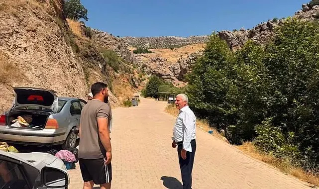 Çermik Belediye Başkanı Karamehmetoğlu, turistlerle bir araya geldi