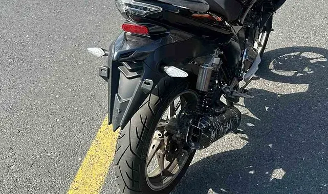 Başakşehir'de plakasız ve ehliyetsiz motosiklet sürücüsüne 131 bin liralık ceza
