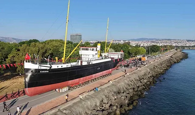 Bandırma Vapuru karadan yürütülerek taşınmaya başlandı