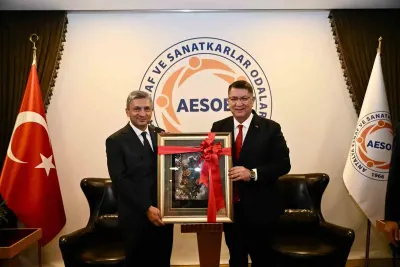 Antalya Valisi Şahin'den AESOB'a Tebrik Ziyareti: Esnaf Toplumsal Hayatın Temelidir