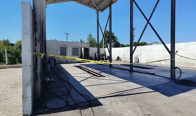 Elektik akımına kapılarak ölen baba ve oğlu gözyaşları arasında toprağa verildi
