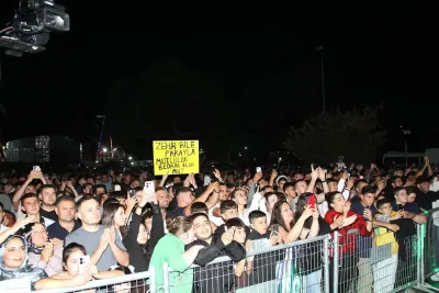 Kula'nın Kurtuluşunun 104. Yıl Dönümü Hüseyin Kağıt Konseriyle Başladı