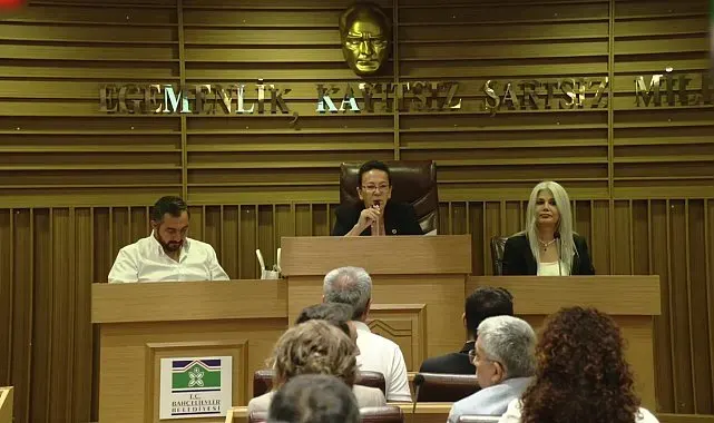 15 Temmuz'a "tiyatro" iddiasına soruşturma: Bahçelievler'de CHP'li iki meclis üyesi hakkında re'sen işlem başlatıldı