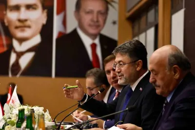 Tarım ve Orman Bakanı İbrahim Yumaklı Erzincan’da Temaslarda Bulundu