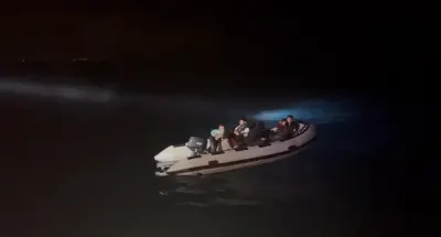 Aydın Didim Açıklarında Sürüklenen Bottaki 3'ü Çocuk 7 Düzensiz Göçmen Kurtarıldı