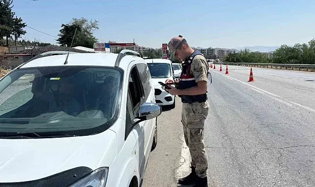 Gaziantep'te 25 aranan şahıs yakalandı