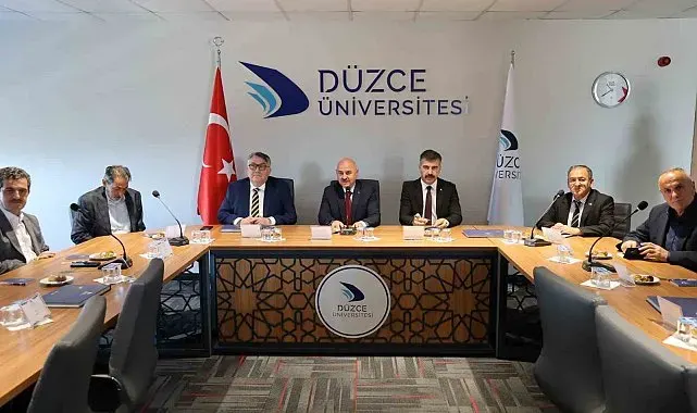 Düzce Üniversitesi danışma kurulu ilk toplantısını gerçekleştirdi