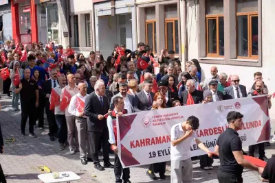 Artvin'de 19 Eylül Gaziler Günü Kapsamında Kortej Yürüyüşü Düzenlendi