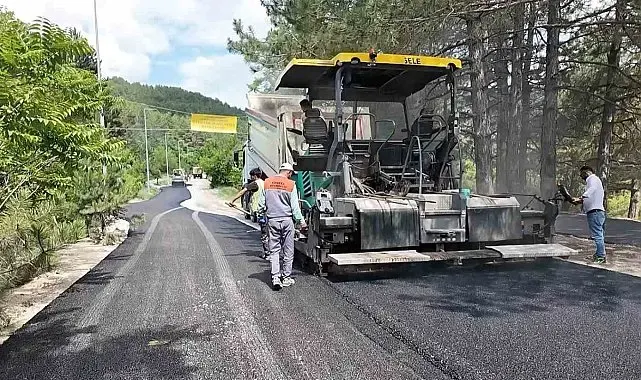 Gölcük Tabiat Parkı ile Dere Mahallesi arasındaki yol asfaltlanıyor