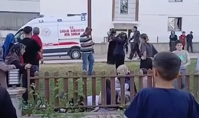 Elazığ'da motosiklet direğe çarptı: 1 yaralı